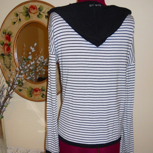 New BCBG Black/White Striped L/S Hoodie Top Button Front - Picture 3 of 7